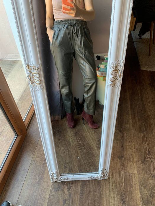 Шкіряні штанці