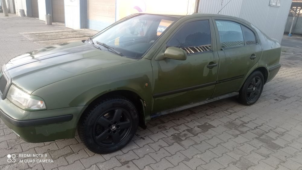 Шкода Октавія тур 1.9 tdi