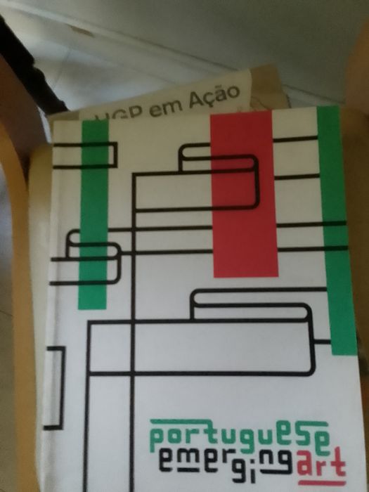 Revistas arte portuguesa emergente