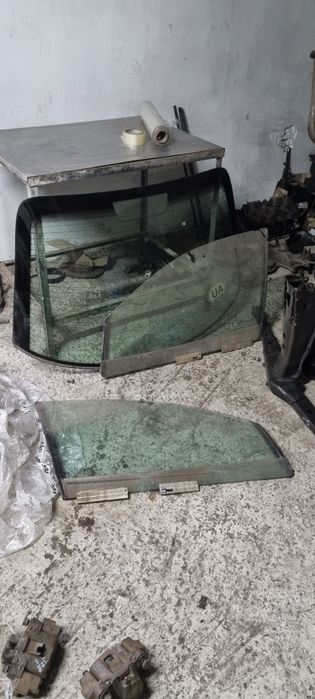 Стекло заднее Opel Omega B седан в дверь левое правое опель омега в