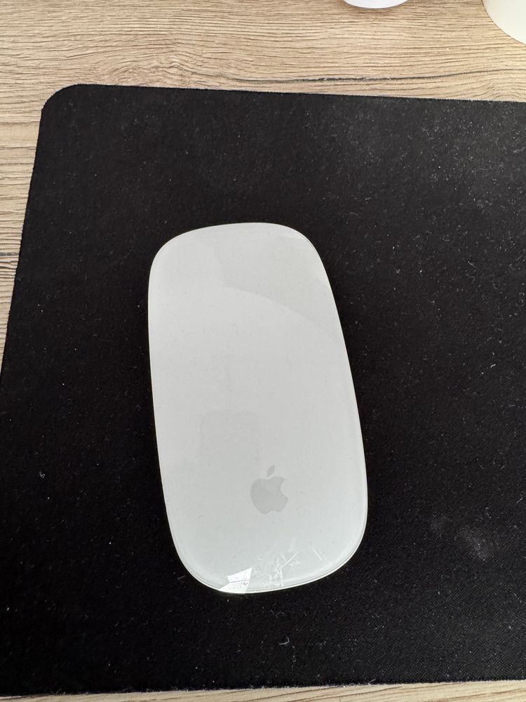 Macbook 16pro m1 (myszka i klawiatura w zestawie)