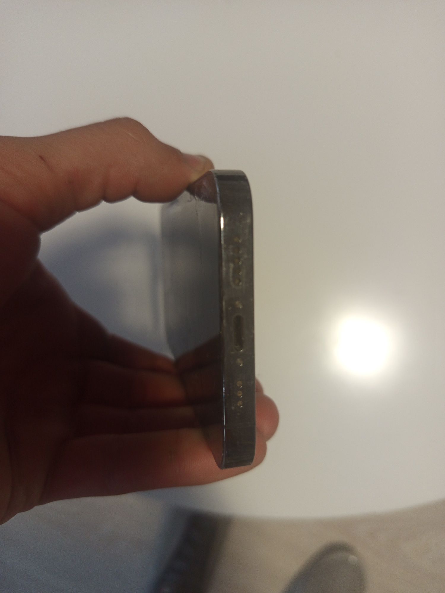 iPhone 13 pro uszkodzony