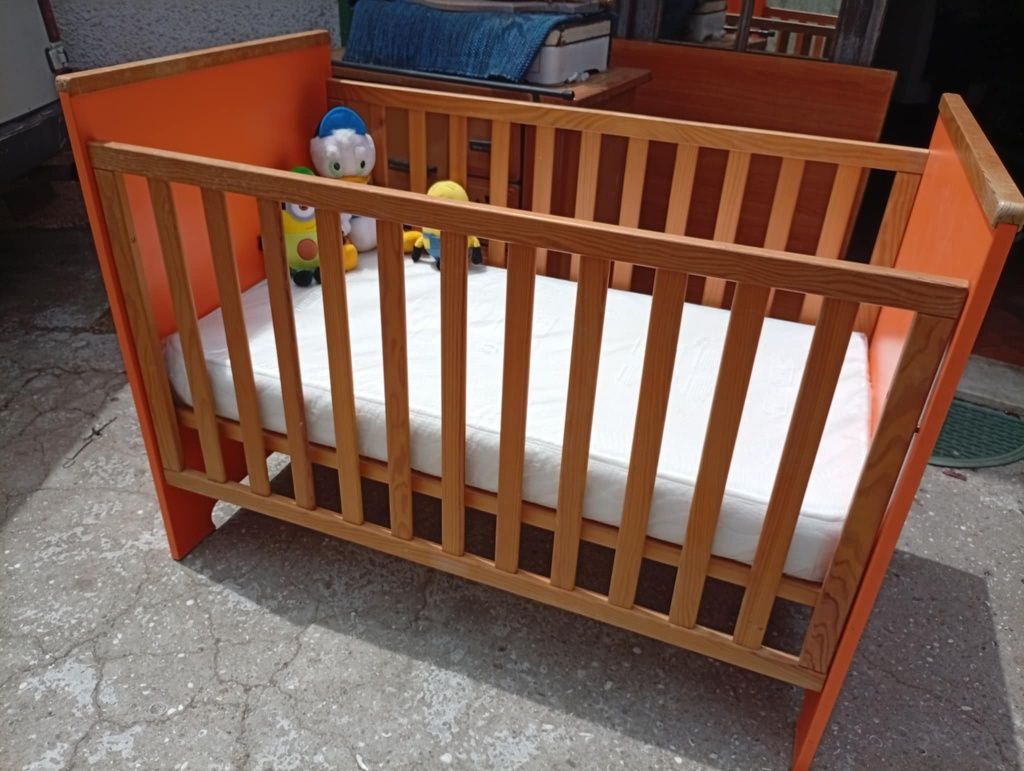 Bonito berço bebe