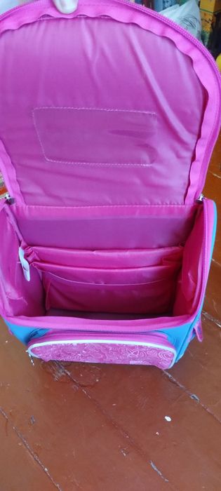 Продам шкільні рюкзаки