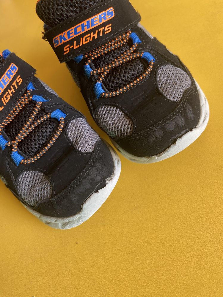 Кросівки skechers 26