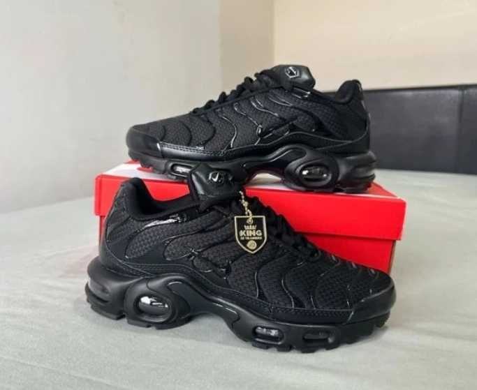 Buty damskie Moda /buty treningowe / Nike Air Max TN black /R.43