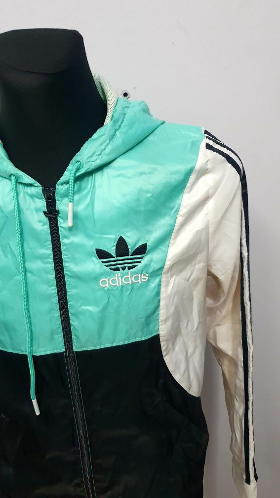 ADIDAS roz. M damska kurtka sportowa z kapturem