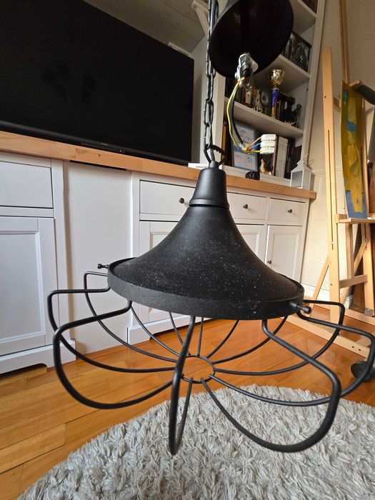 Lampa metalowa czarna dekoracyjna wisząca