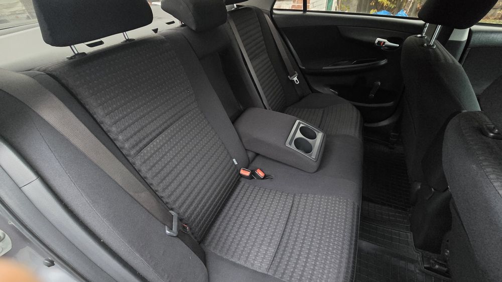 Продаю Toyota Corolla 2011г