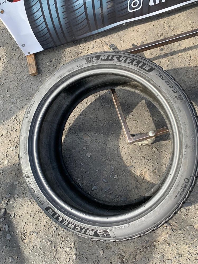Шини 235/40 R19 пара Michelin 7мм, зима, 2023р
