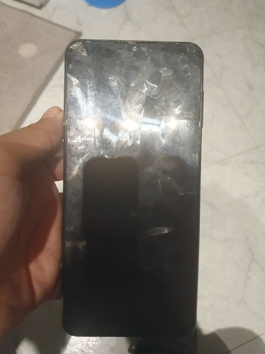 Samsung s04 em bom estado com ecrã partido