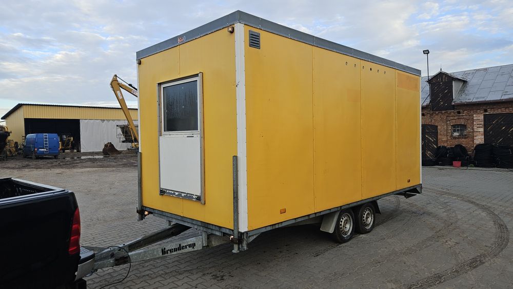 Przyczepa socjalna Brenderup barak brygadówka kontener WC prysznic