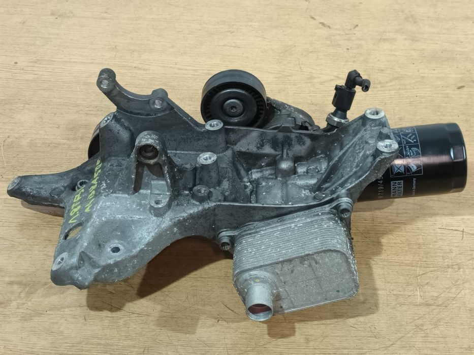 Podstawa filtra oleju łapa obudowa AUDI A4 B8 A5 Q5 1.8 2.0 TFSI