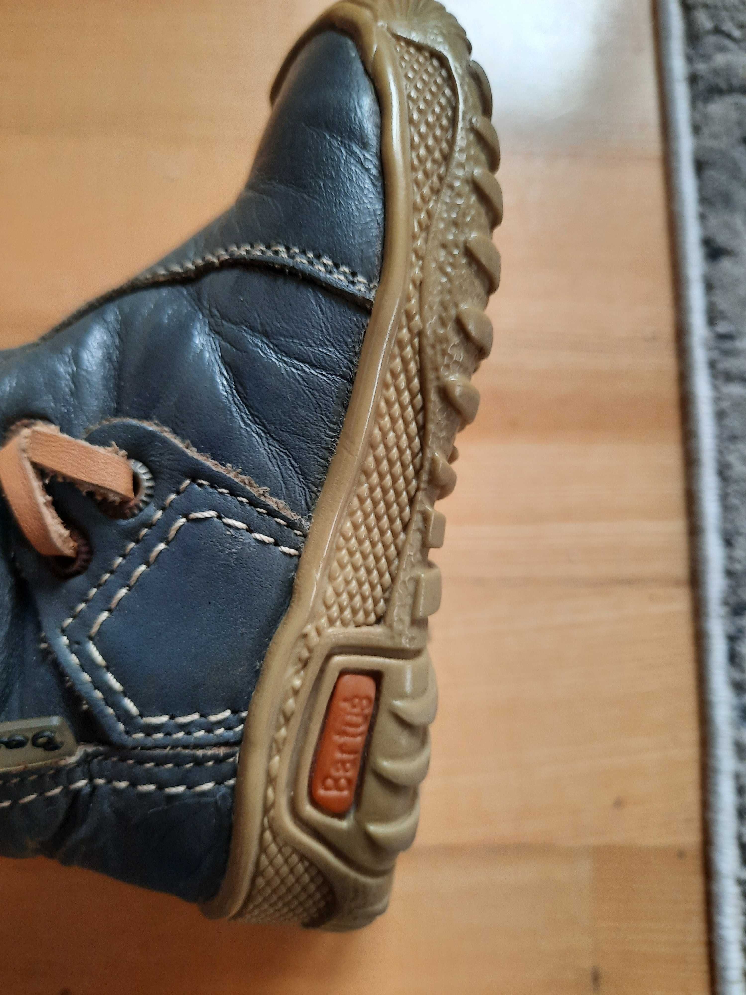 Zimowe buciki skórzane firmy Bartuś w rozmiarze 20