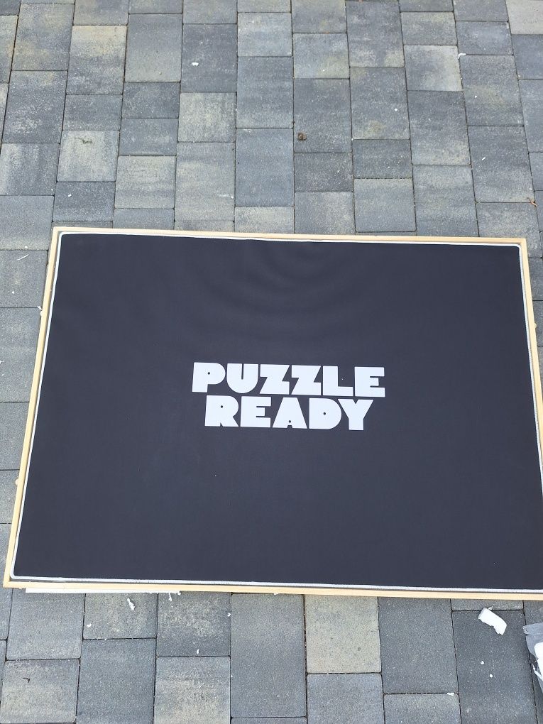 Tablica Do Układania Puzzli Puzzle Ready  74x102 cm z kolorowymi szufl