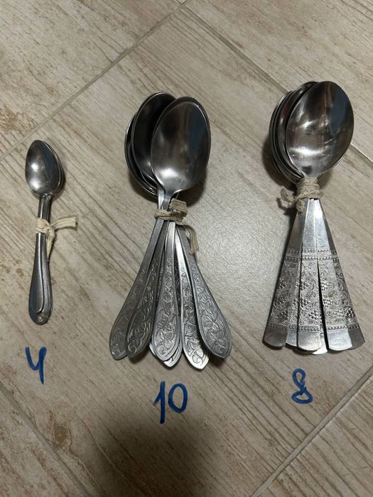 Столові прибори різні