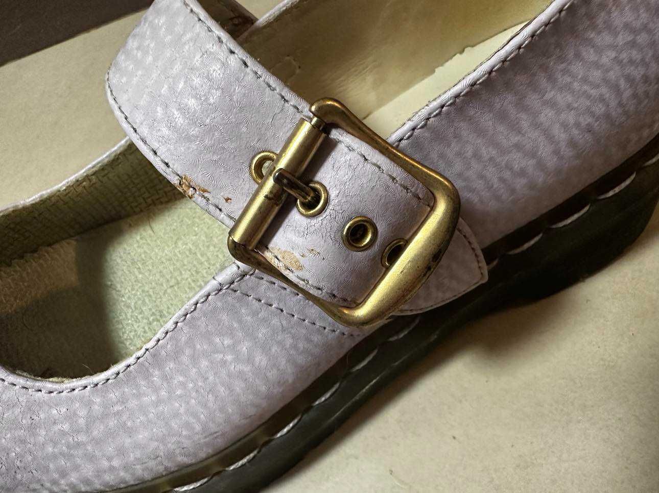 Dr. Martens. półbuty damskie
