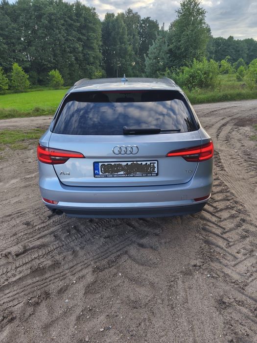 Sprzedam Audi A4 B9 2.0 TDI kombi nieuszkodzony, bardzo mały przebieg