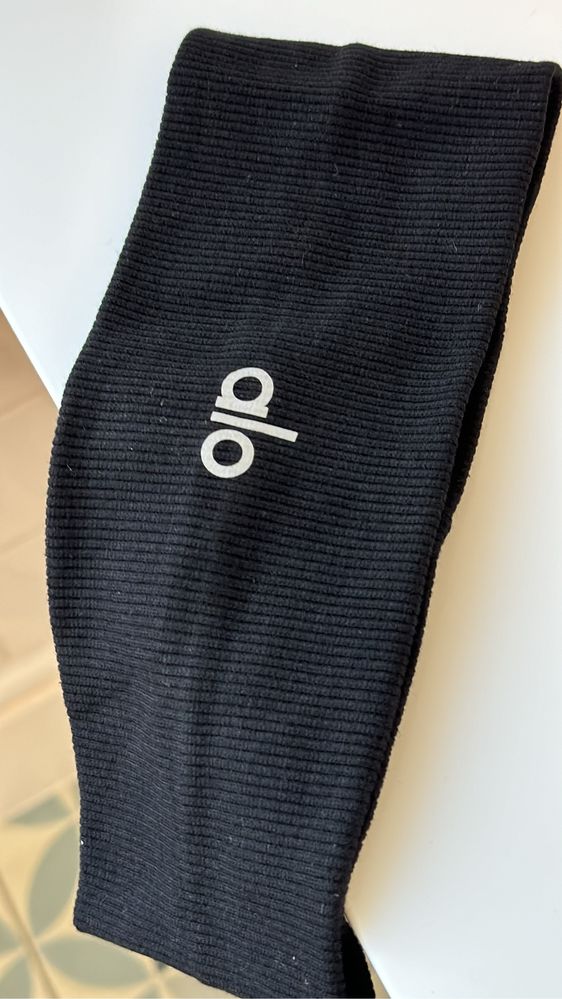 Alo yoga czarna sportowa opaska na głowę nowa