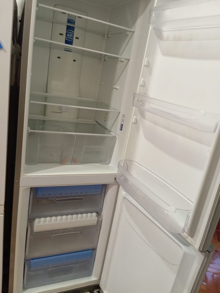 Combinado Indesit