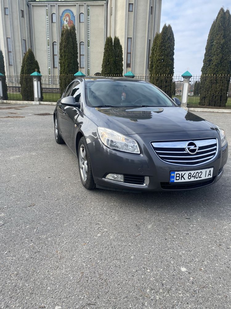 Opel Insignia 2011 року 2.0 дизель