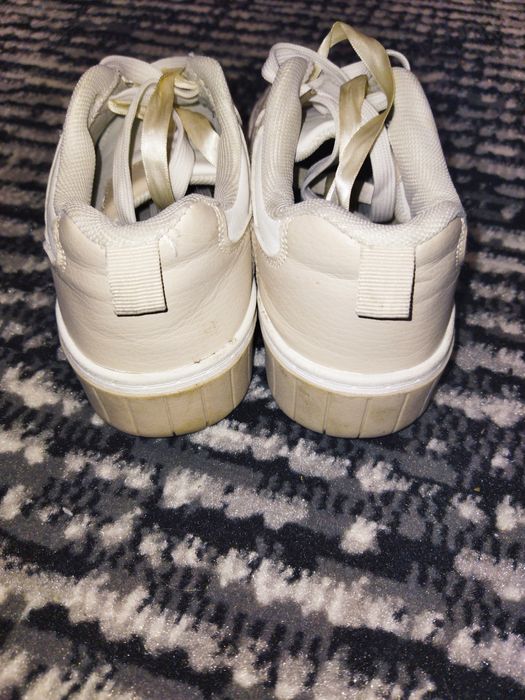 Кроссовки (стелька 22,5см)