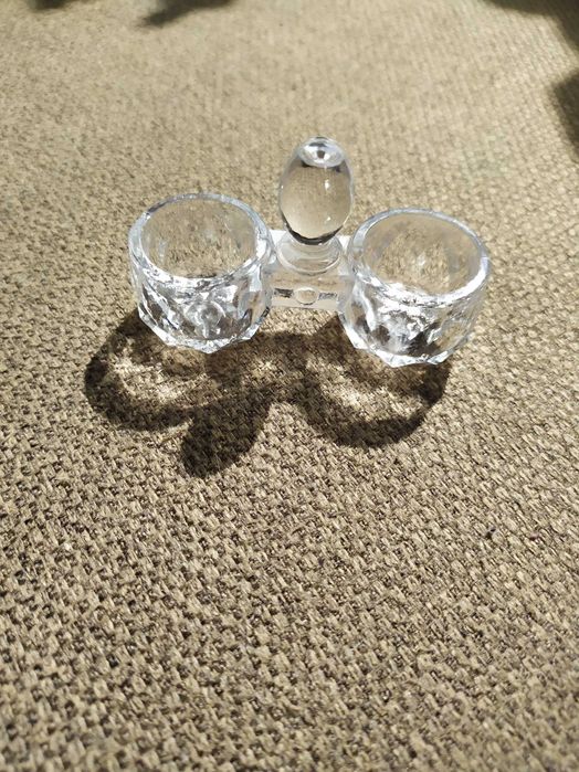 Stary kryształowy przyprawnik, Szklane naczynie na przyprawy