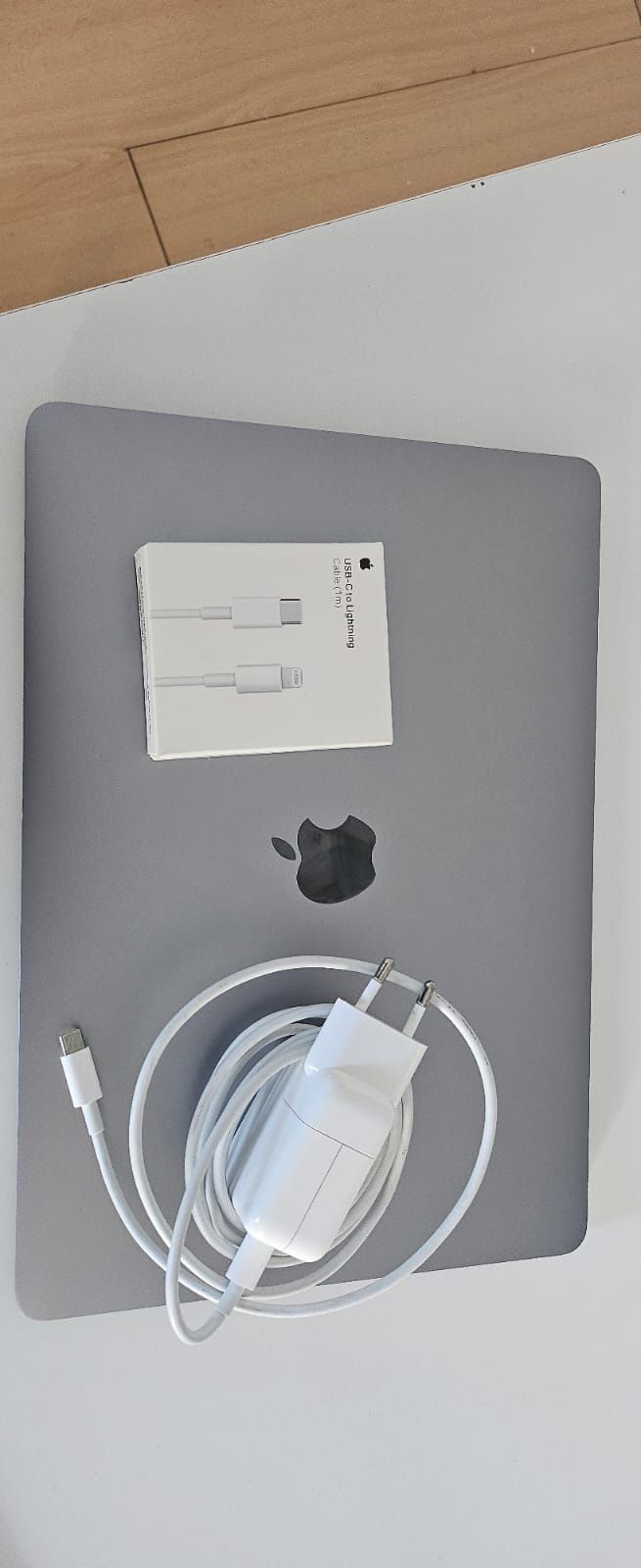 Macbook Air M1 2023