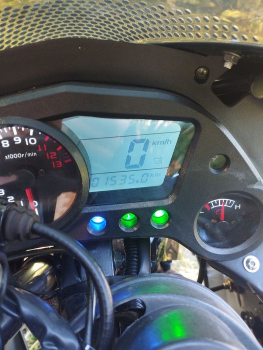 Продам мотоцикл Viper f2