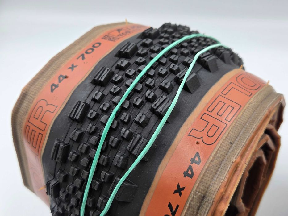 Nowe opony WTB RADDLER TCS 700X44C / gravel