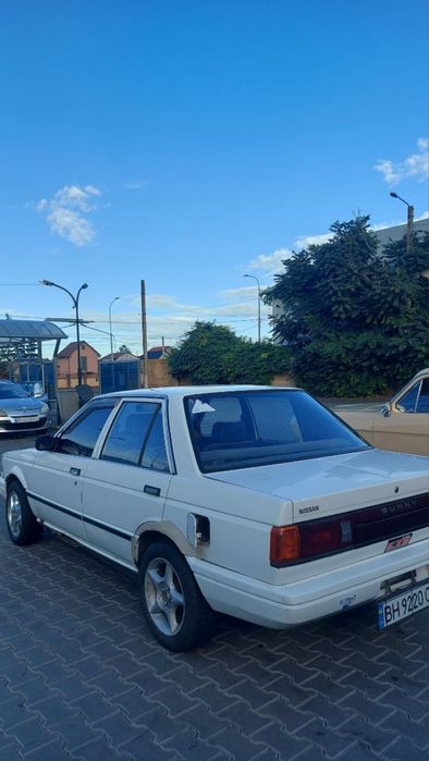 Nissan sunni b12