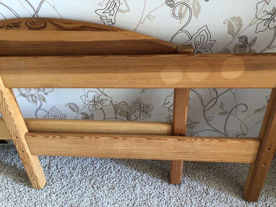 Łóżko z materacem 160x80 + pojemnik na pościel Ikea