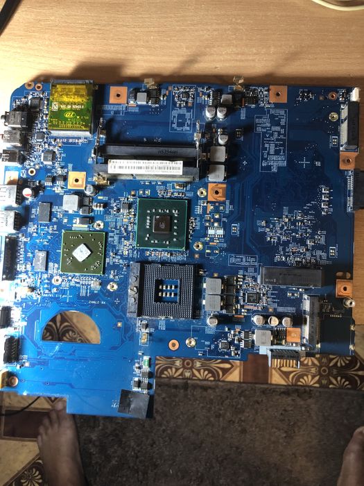 Продаю  плату   ACER 5738 маркировка JV50-MV DDR3 M92 MB48 4CG08.011