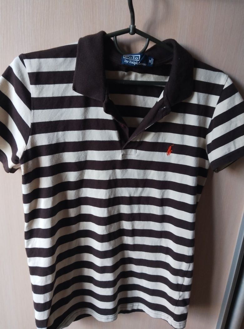 Футболка polo by Ralph Lauren.