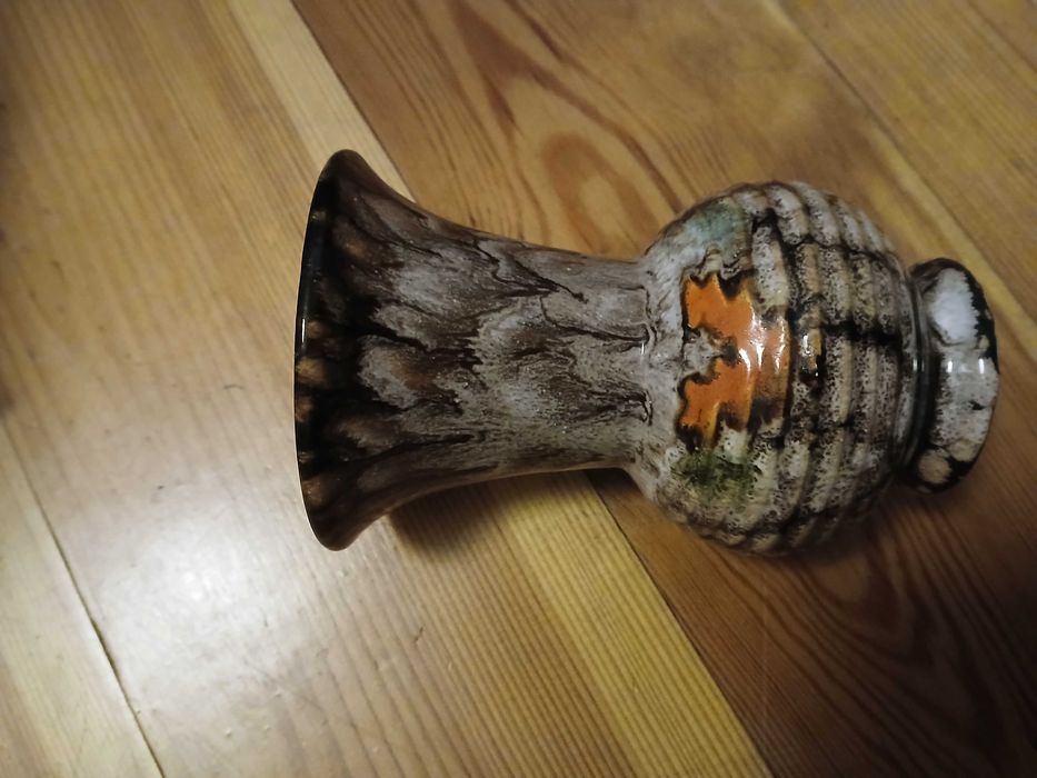 Wazon ceramika uranowa polewa uranowa chyba strehla