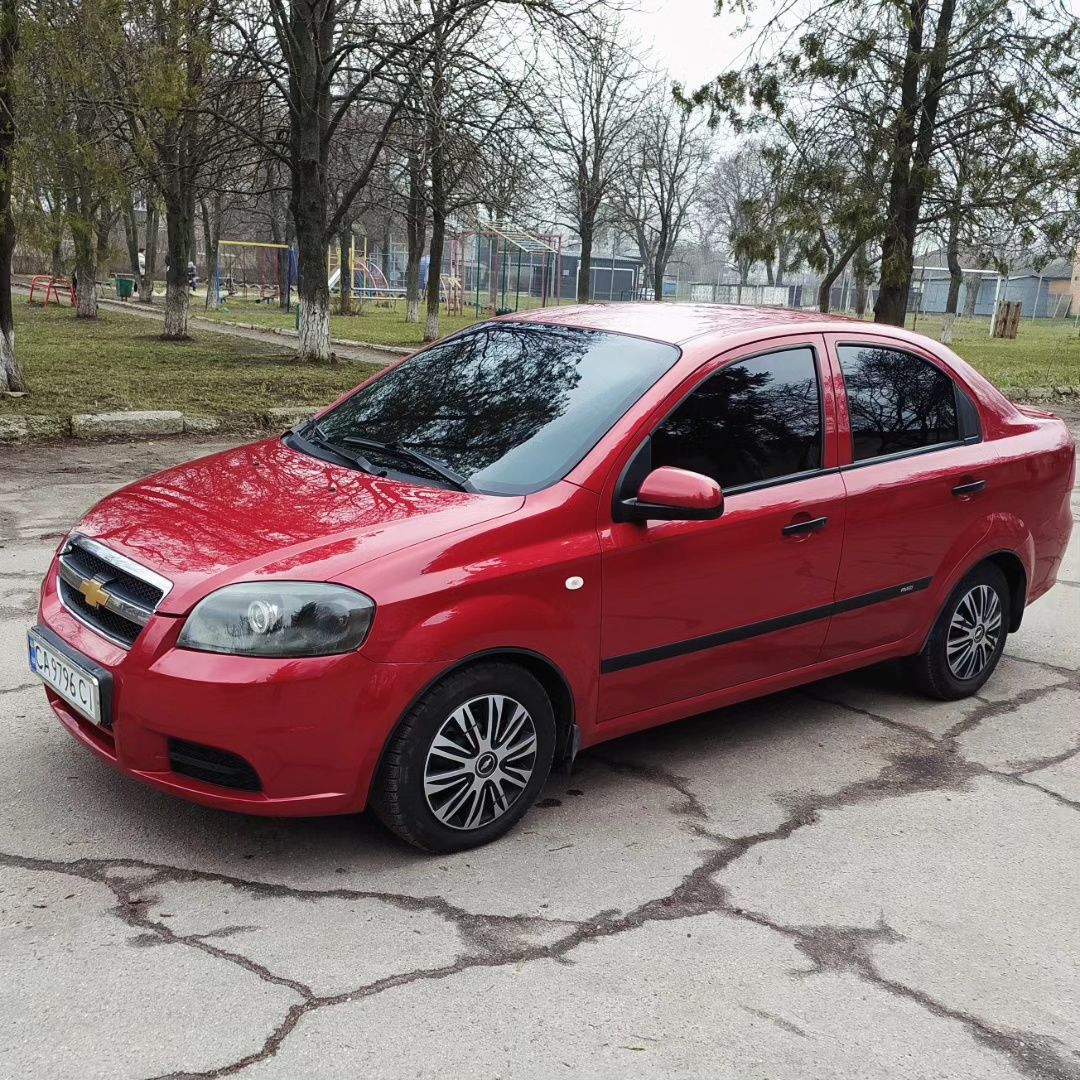 Продам  Chevrolet Aveo 1.5 Газ 4