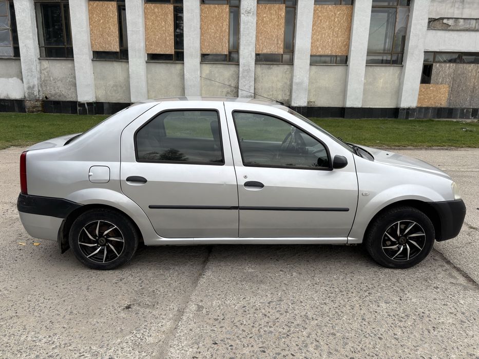 Продам Дачию Логан 1.4 MPI