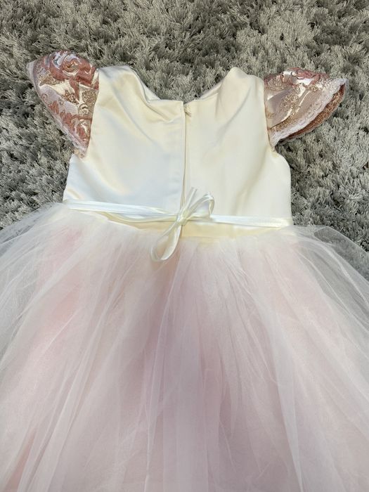 Свʼяткова сукня, пишна, фатинова, рожева, 98,104. 4-5 років