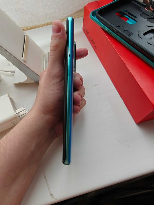 OnePlus 8 Pro 12/256 + бездротова зарядка OnePlus Warp Charge 30W