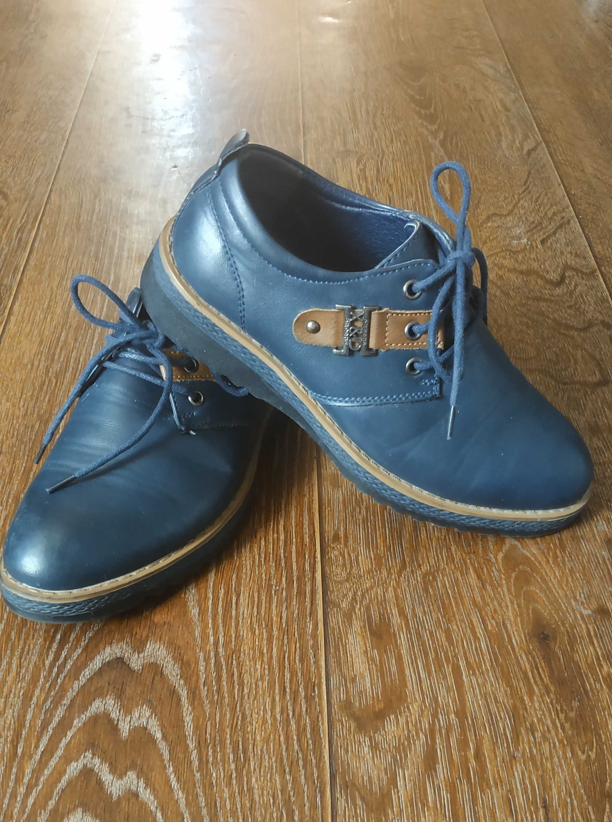 Туфлі нарядні сині