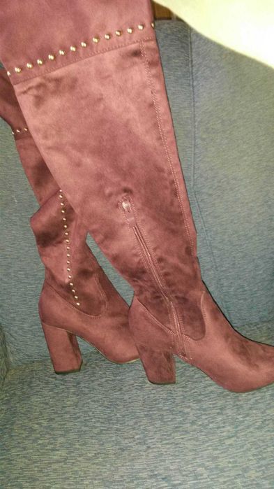 lBotas longas em camurça Nº35