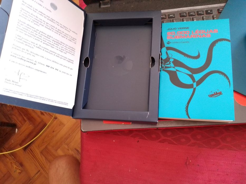 20.000 léguas sumbmarinas-J.Verne C/caixa 8E- Globo Antigo-8E Desde 2E