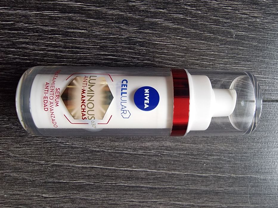 NIVEA Cellular Luminous360 serum 2w1 na przebarwienia i zmarszczki 30m