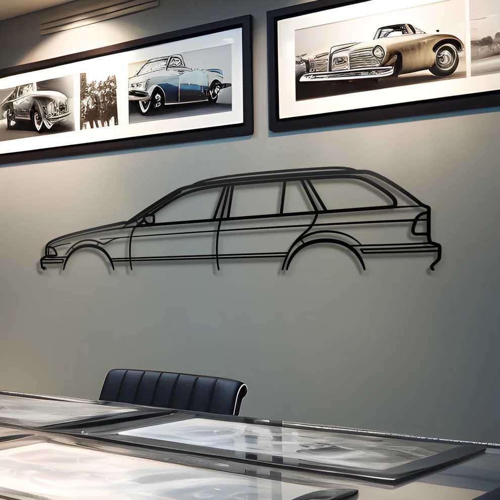 Декоративне панно картина на стіну машина BMW E39 Wagon Cut 56см