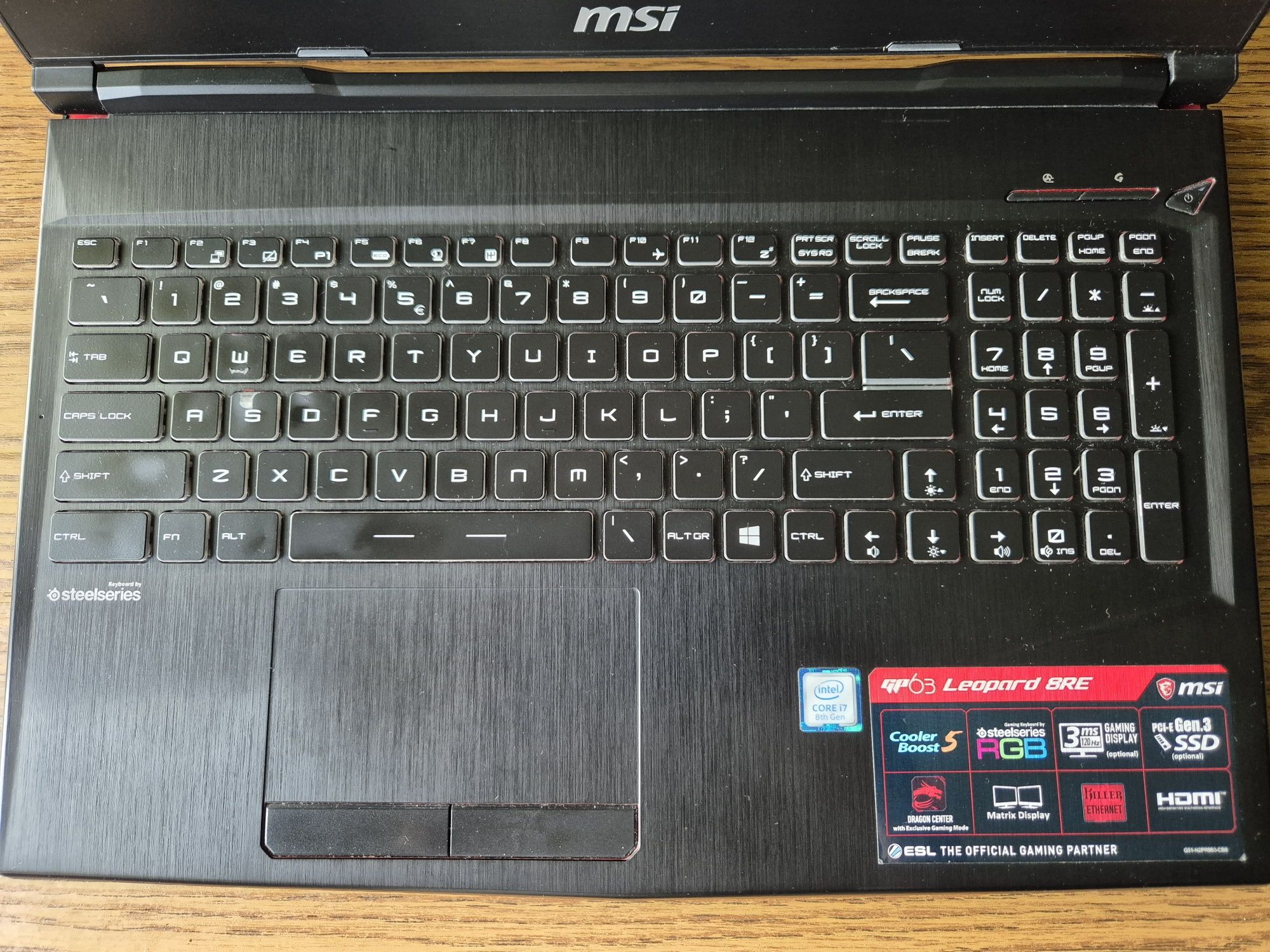Laptop: MSI GP63 Leopard 8RE