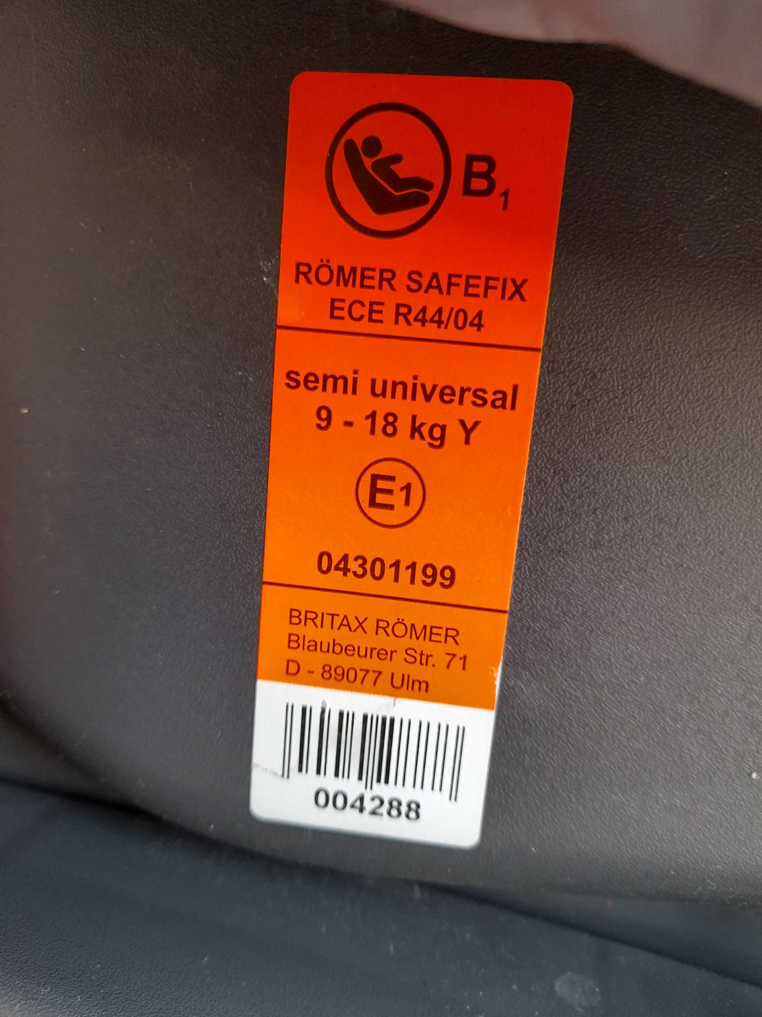 Fotelik Samochodowy Römer Safefix Semi Universal 9 - 18 kg bdb Isofix