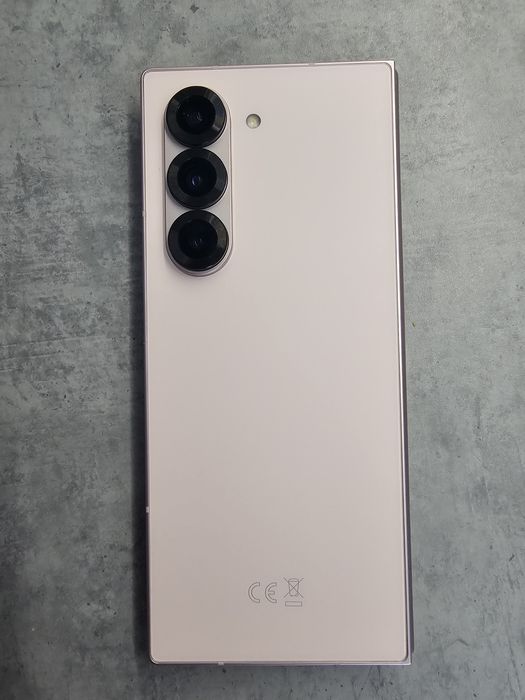 Samsung Galaxy Z Fold 6