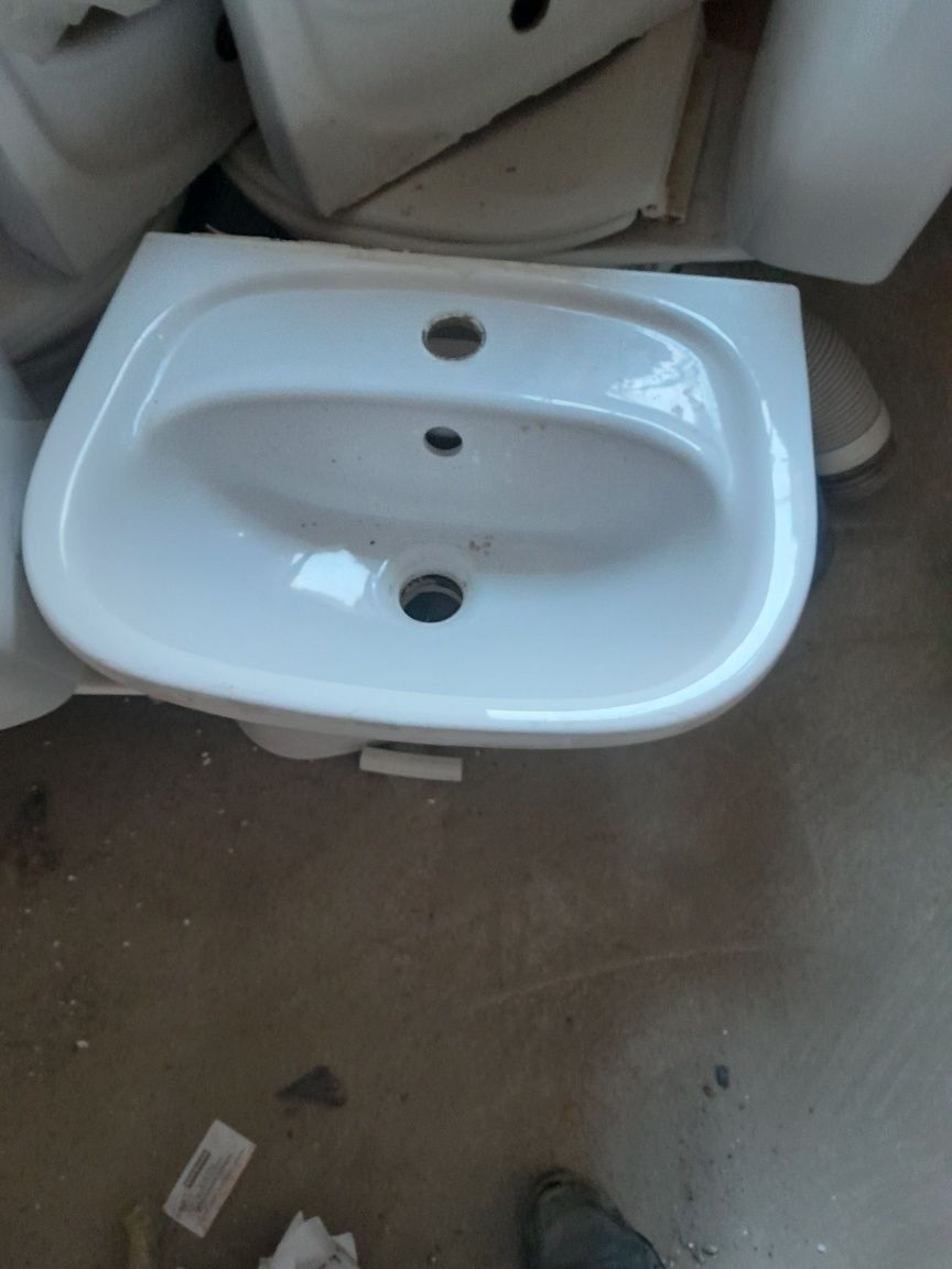Sedes WC poziomy kompletny z deska  umywalka