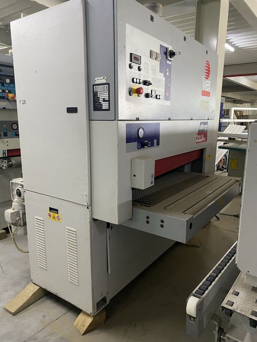 Lixadora marca Viet modelo chellange A211 a RT