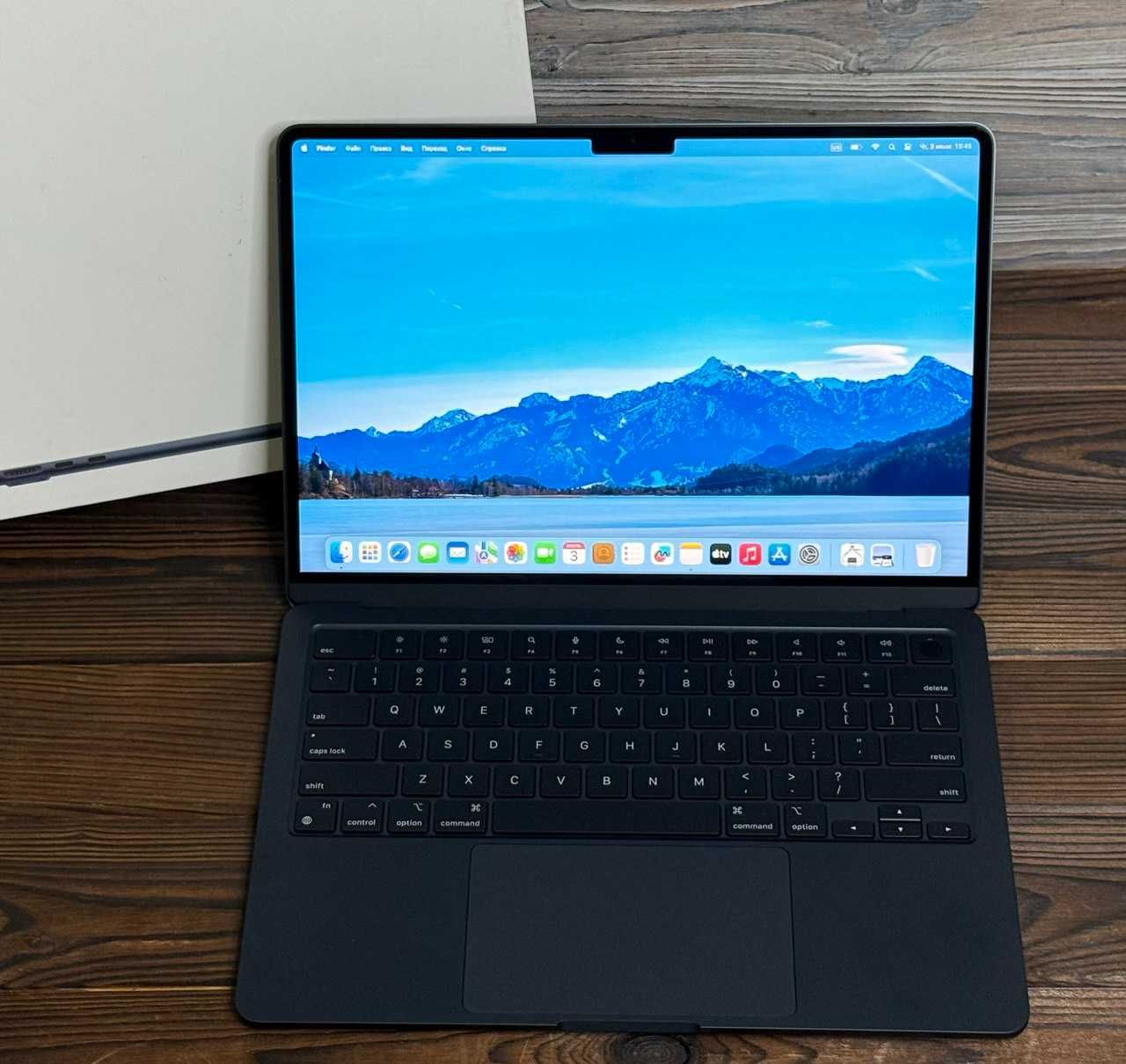 MacBook Air 13.6 Mid 2024 Midnight M3 16/256 (MC8K4) - 750 $$ Гарантия